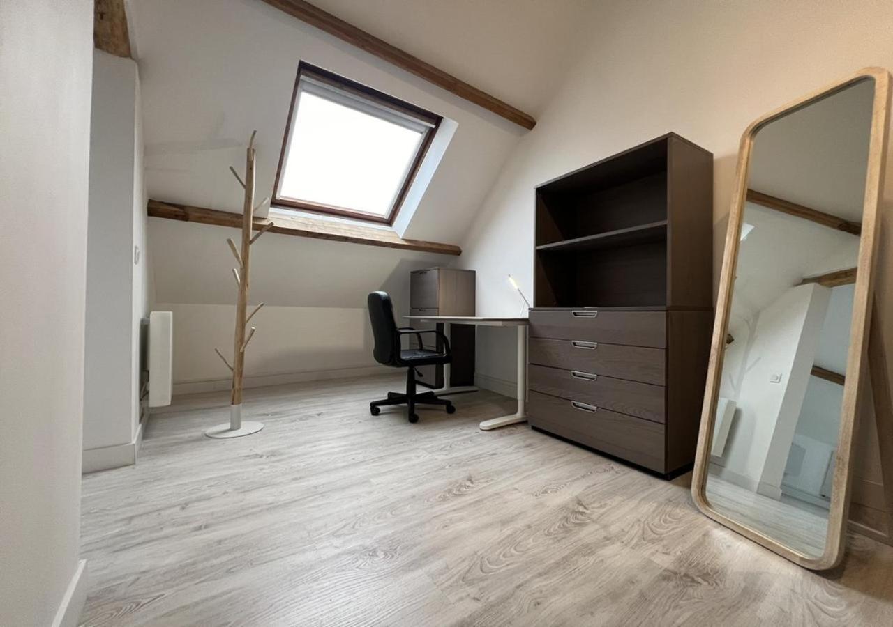 L Armurerie - Appartement Centre Ville De ซ็องส์ ภายนอก รูปภาพ
