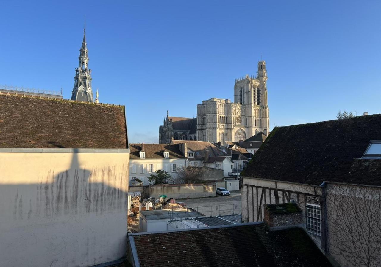 L Armurerie - Appartement Centre Ville De ซ็องส์ ภายนอก รูปภาพ